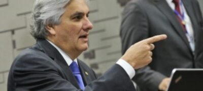 PF suspeita de ‘armação’ em conversa que levou senador à prisão