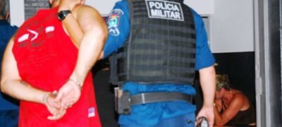 Casal de amantes é preso com 50 kg de maconha em carro em MS