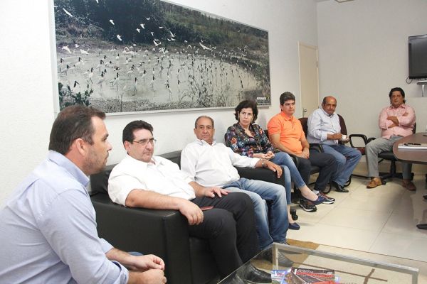 Prefeitos traçam estratégias para enfrentar crise após temporais