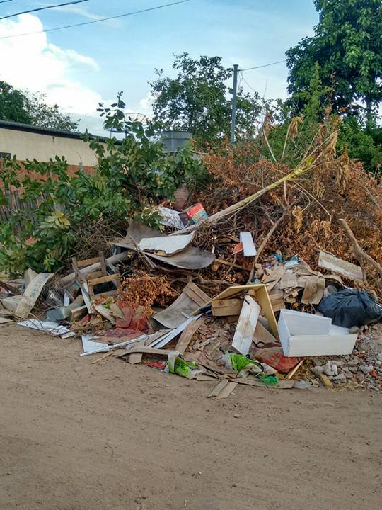 Moradores reclamam do excesso de lixo em ruas de Porto Murtinho