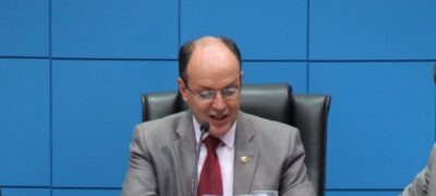 Deputados retornam tentando conciliar trabalho com apoio às bases eleitorais