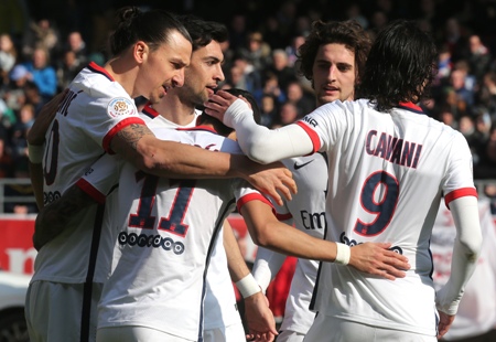 PSG esmaga lanterna e garante título com oito rodadas de antecedência