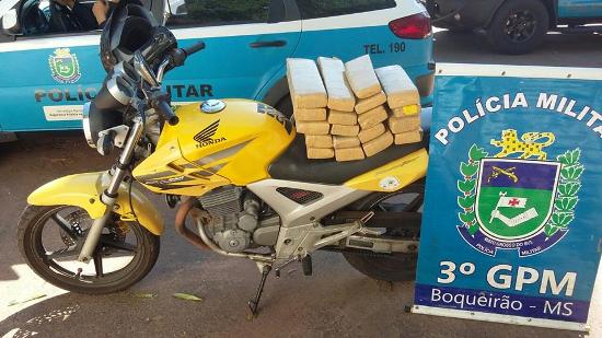 PMr do Boqueirão apreende aproximadamente 30 Kg de maconha e prende dois homens por tráfico