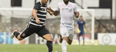 Ricardo Oliveira marca dois e define triunfo do Santos sobre o Corinthians