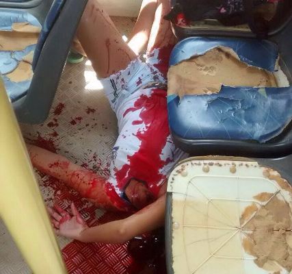 Ao colocar a cabeça pra fora do Ônibus, jovem tem a cabeça decepada