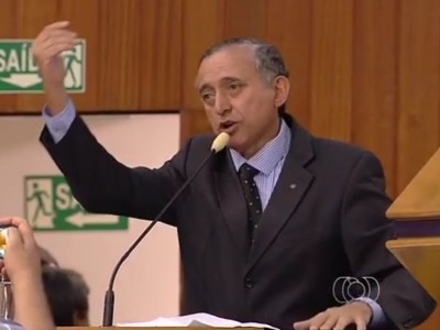 Vereador diz que quem vai a bares de madrugada é ‘corno ou delinquente’