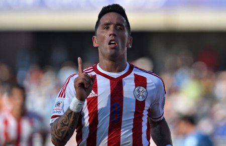 Barrios valoriza ausência de Neymar antes de encarar o Brasil