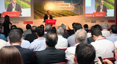 Reinaldo apresenta projeto Terra Boa em seminário e governador de Goiás encampa ideia