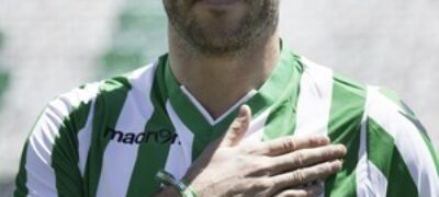 Palmeiras disputa Van der Vaart com um clube carioca e outro nordestino