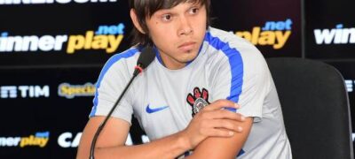 Romero espera evitar confronto com irmão gêmeo até final da Libertadores