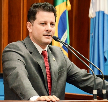 Renato Câmara comemora reajuste no salário dos agentes de saúde