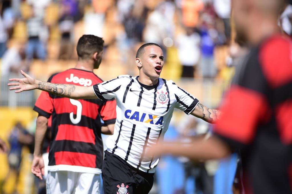 Corinthians planeja outro empréstimo e deixa artilheiro da base ansioso