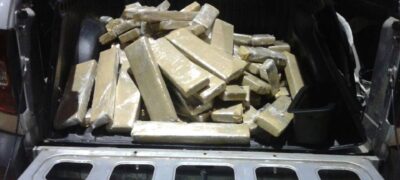 Polícia Militar de Jardim e Guia Lopes da Laguna em conjunto com a PRF apreendem 132 Kg de maconha