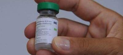Polícia prende um por vender vacinas do SUS contra gripe A para farmácias