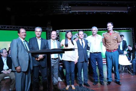 Zé Teixeira atende 39 municípios com Emendas Parlamentares