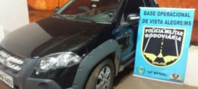 Homens “furam” bloqueio da polícia e abandonam picape roubada em Goiânia