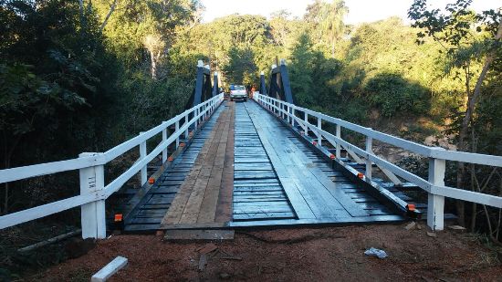 Prefeitura de Bela Vista constrói ponte na zona rural com recurso próprio