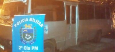 Veiculo Van e detido por transportar passageiro de forma ilegal