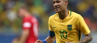Neymar reclama de críticas “maldosas” e pede apoio à Seleção Brasileira
