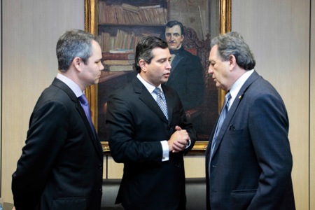 Transportes anuncia R$ 266 milhões em 2017 para obras no Estado