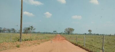 Estrada do Assentamento Tupã recebe patrolamento