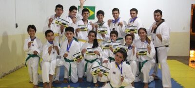 Alunos do Taekwondo de Bela Vista conquistam medalha em Campo Grande