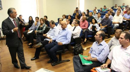 Governo atende reivindicação de servidores e aumenta valor das diárias para viagens