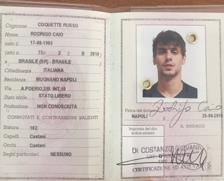 Rodrigo Caio tira passaporte italiano e fica mais próximo da Europa
