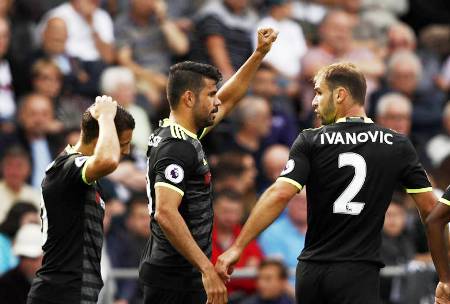 Diego Costa faz de bicicleta, mas Chelsea fica no empate com Swansea