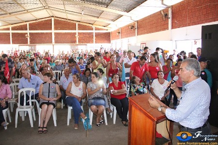 Carreata com presença do governador Reinaldo, em apoio à candidatura de Manoel Vias 