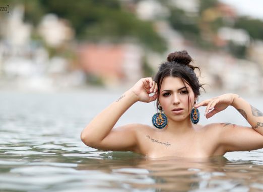 Petra Mattar exibe corpaço em foto de biquíni na web; veja fotos