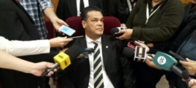 Ameaçado de morte, senador diz que ataque a rádio é para desviar atenção