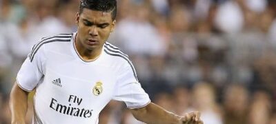 Titular no Real Madrid, Casemiro defende companheiro James Rodríguez