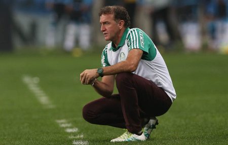 Palmeiras tenta minimizar peso de “final antecipada” contra o Flamengo