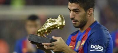 Mourinho prepara oferta de R$ 522 milhões por Suárez, diz jornal