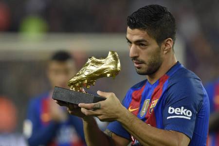 Mourinho prepara oferta de R$ 522 milhões por Suárez, diz jornal