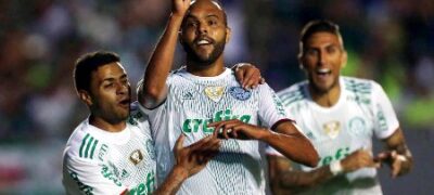 Palmeiras joga mal, mas faz o mínimo e mantém sobra na liderança