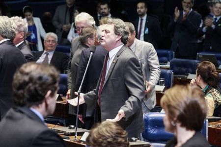 Reforma política começa a ser apreciada esta semana pelo Senado