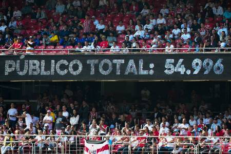 Com maiores públicos do Brasileirão, tricolores valorizam apoio da torcida