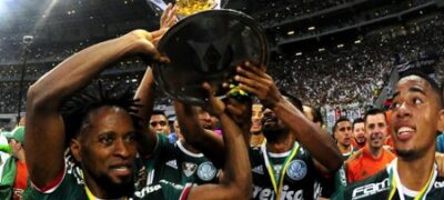 Zé Roberto exalta elenco campeão e sinaliza permanência no Palmeiras