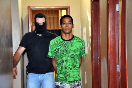 Preso integrante de quadrilha  especializada em roubo de caminhonete