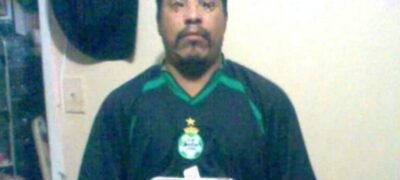 Jogador é expulso de campo e mata o árbitro com uma cabeçada