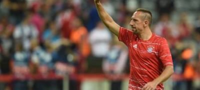 Dorival ‘sugere’ que Santos tente trazer Ribéry, Totti e Yaya Touré