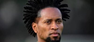Aos 42 anos, Zé Roberto renova e mira Libertadores: “Título que falta”