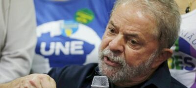 Lula diz que Lava Jato é perseguição para evitar sua candidatura em 2018