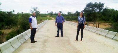 Governo e prefeito vão inaugurar ponte de concreto no Rio Caracol