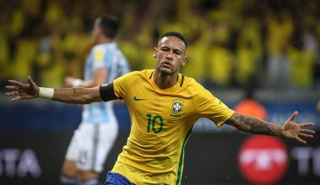 Revista francesa coloca Neymar como o jogador mais valioso do mundo