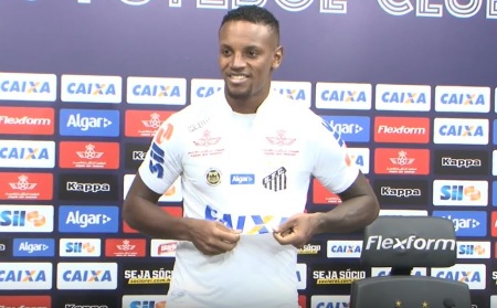 Cleber prega respeito ao Corinthians, mas diz: “Santos é o melhor do Brasil”