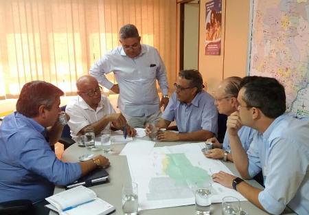 Prefeito Reinaldo Piti vai a Campo Grande para buscar recursos de saneamento básico para Bela Vista