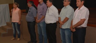 Angela Venturini, secretária municipal de saúde realiza reunião com funcionários